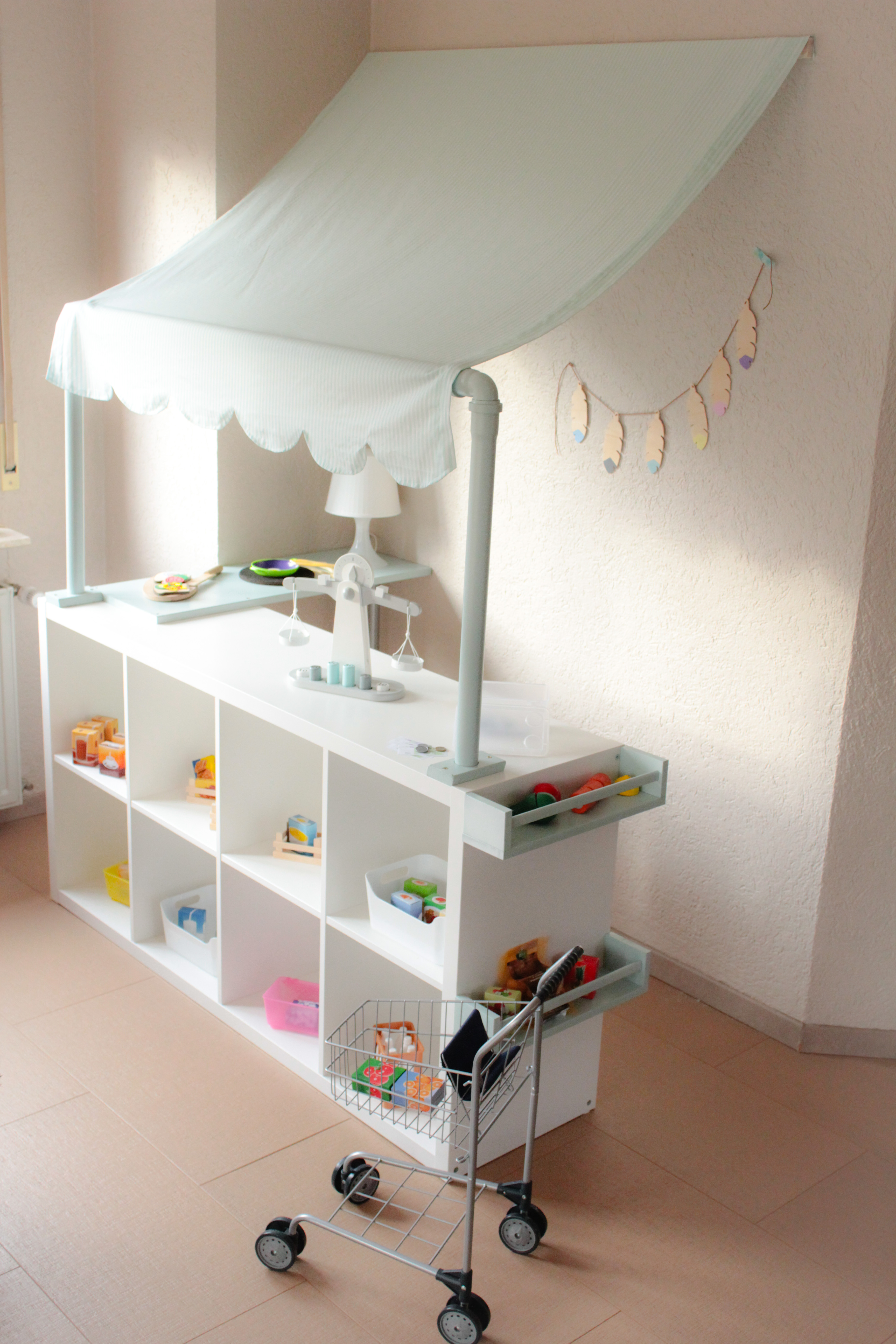 Cómo crear una tienda DIY para jugar con los niños - Deco&Kids